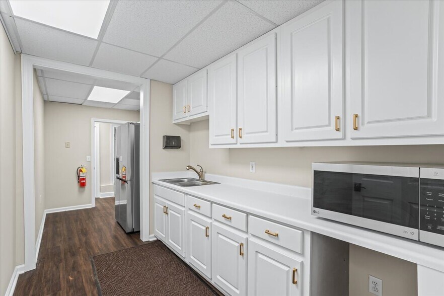 More Photos Of 889 Commerce Dr Sw, Conyers Loft Creative Space For Sale