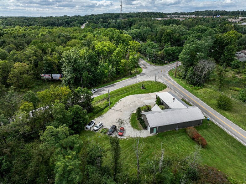 More Photos Of 4434 Wadsworth Rd, Norton Freestanding For Sale