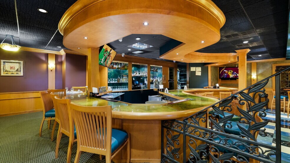 More Photos Of 1373 Easton Rd, Warrington Restaurant For Sale