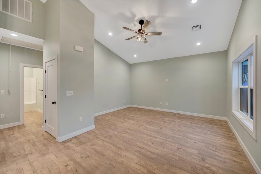 More Photos Of , Scranton Multifamily For Sale