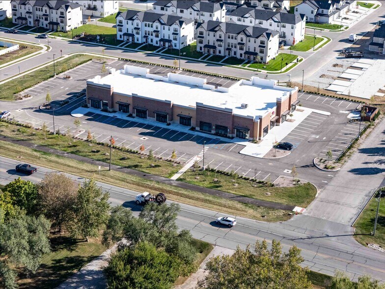 Primary Photo Of 17576 Alba Ln, Westfield Storefront For Lease