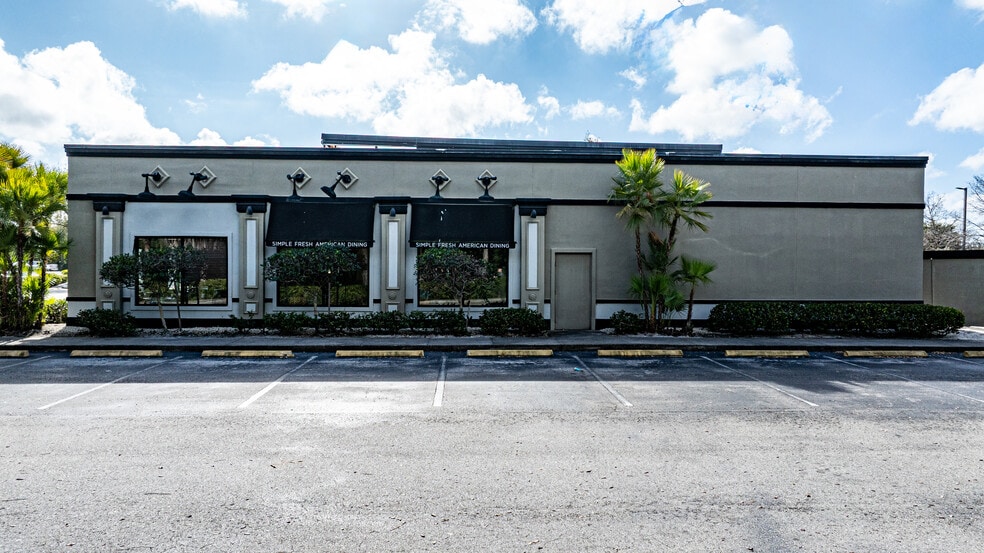 More Photos Of 9001 Park Royal Dr, Fort Myers Restaurant For Sale