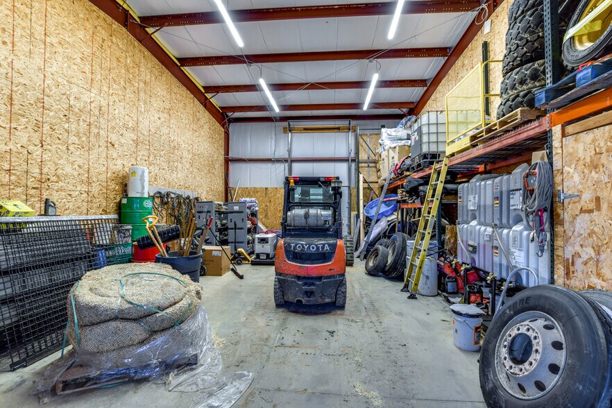 More Photos Of 220 Raemisch Rd, Waunakee Warehouse For Sale