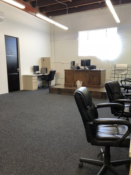 More Photos Of 13161-13165 Sherman Way, North Hollywood Warehouse For Lease