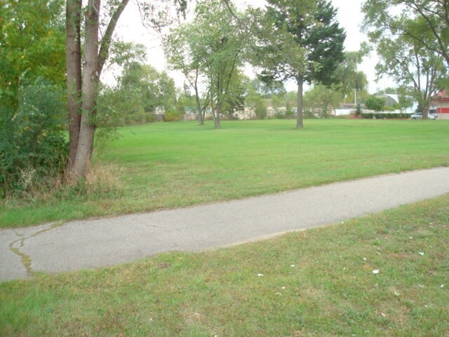 More Photos Of 2871-2887 John R Rd, Rochester Land For Lease