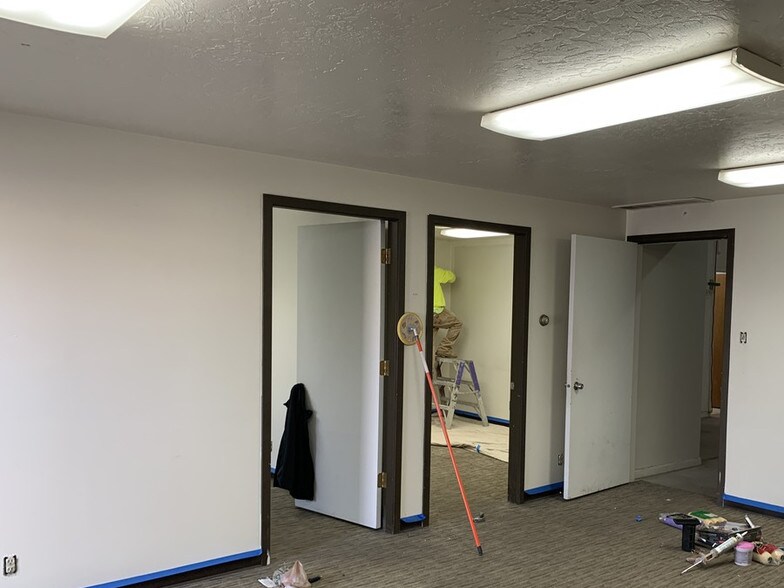 More Photos Of 271 W 2950 S, Salt Lake City Light Manufacturing For Lease