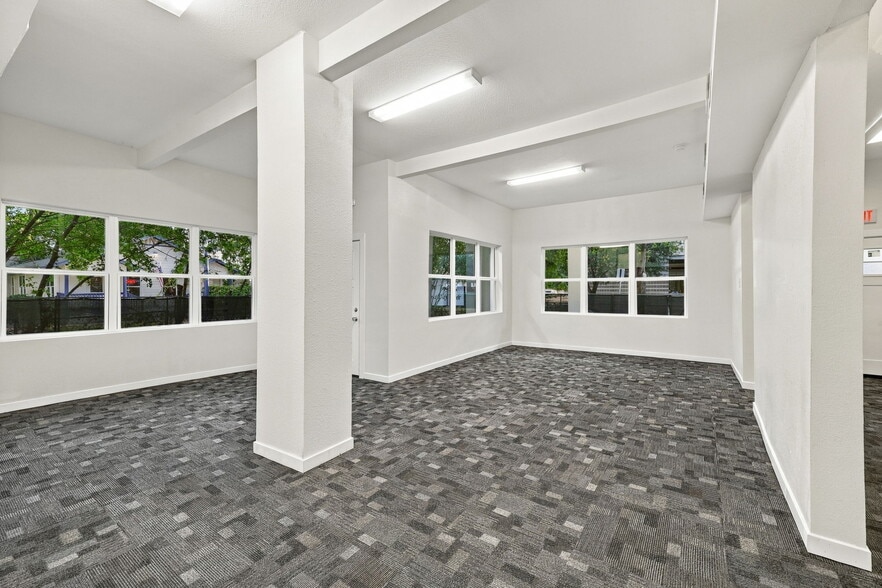 More Photos Of 125 N San Marcos, San Antonio Office Residential For Sale