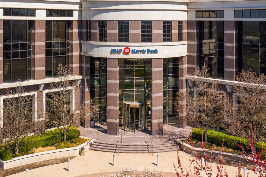 More Photos Of 13205 Manchester Rd, Des Peres Office For Lease