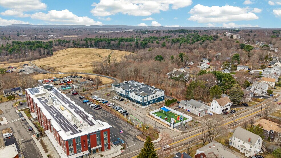 More Photos Of 140 N Franklin St, Holbrook Office For Sale