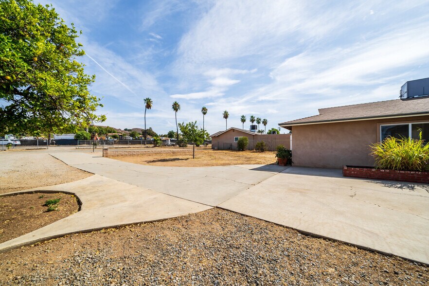 More Photos Of 6331 Pedley Rd, Riverside Contractor Storage Yard For Sale