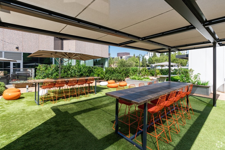 More Photos Of 535-575 Anton Blvd, Costa Mesa Unknown For Lease