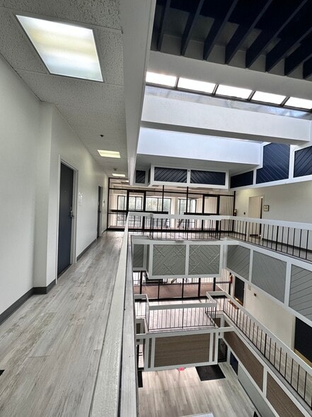 More Photos Of 4319 Covington Hwy, Decatur Medical For Lease