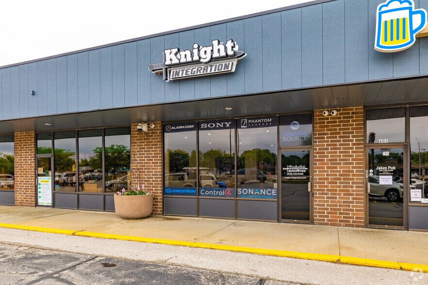 More Photos Of 505 N Ankeny Blvd, Ankeny Unknown For Lease