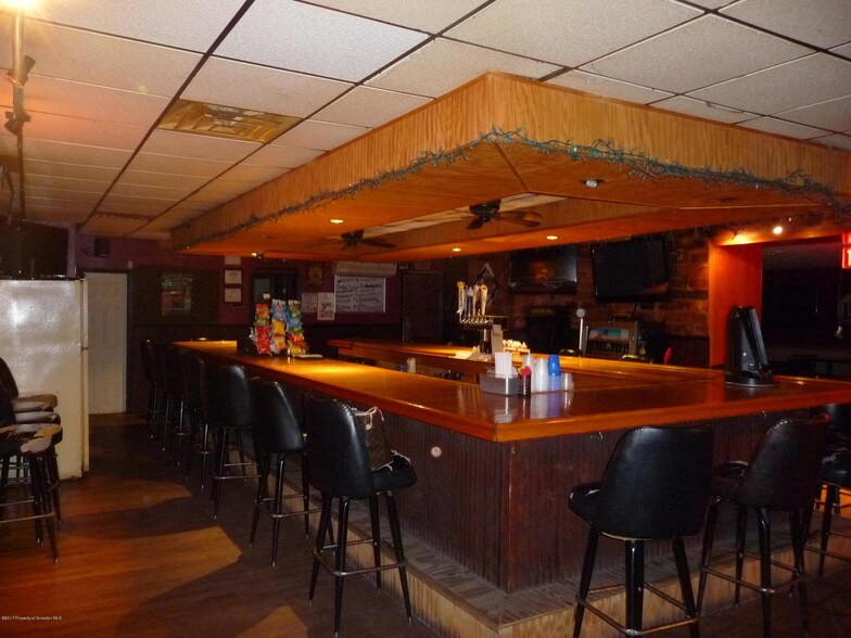 More Photos Of 600-602 E Drinker St, Dunmore General Retail For Sale