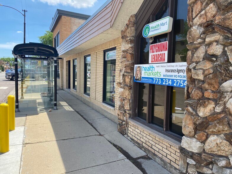 More Photos Of 7107 W Belmont Ave, Chicago Medical For Sale