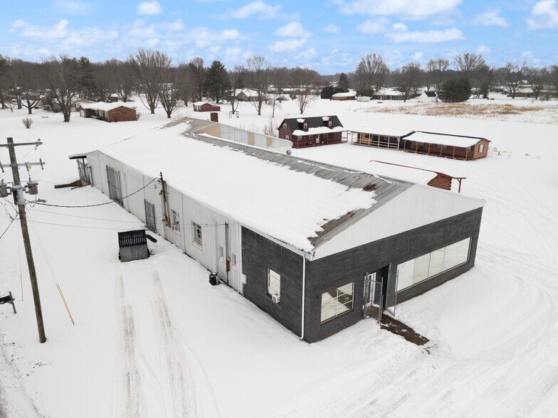 More Photos Of 677 S Cardinal Ln, Scottsburg Industrial For Sale