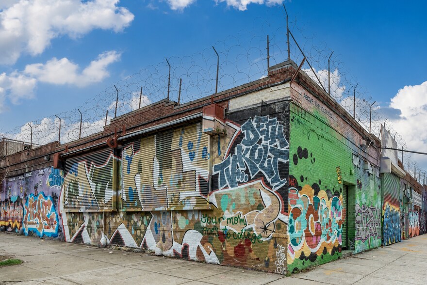 Primary Photo Of 71 White St, Brooklyn Warehouse For Lease