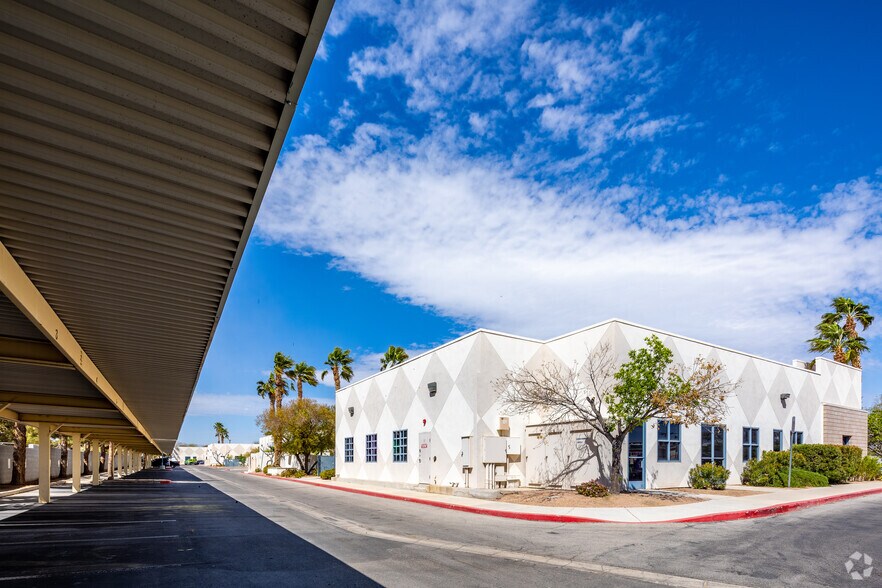 More Photos Of 3785 E Sunset Rd, Las Vegas Medical For Lease
