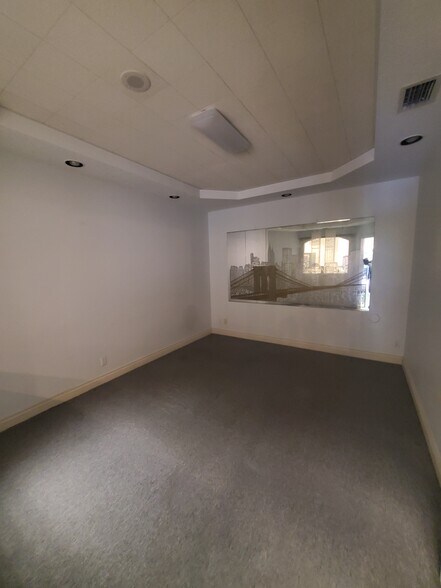 More Photos Of 461-481 E Hillsboro Blvd, Deerfield Beach Office For Lease