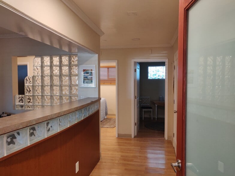 More Photos Of 4533 College Ave, San Diego Medical For Lease