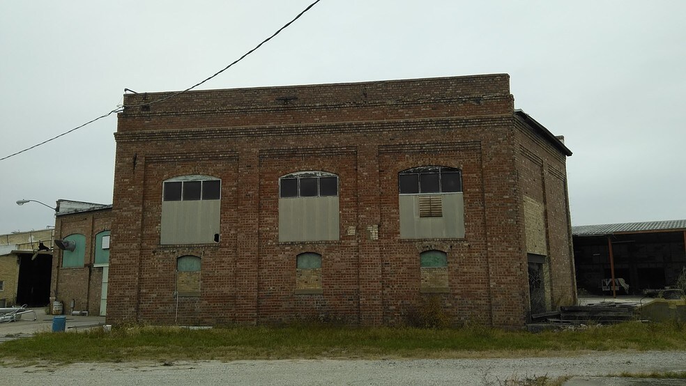 More Photos Of 1199 N Highway 19, Wellsville Warehouse For Sale