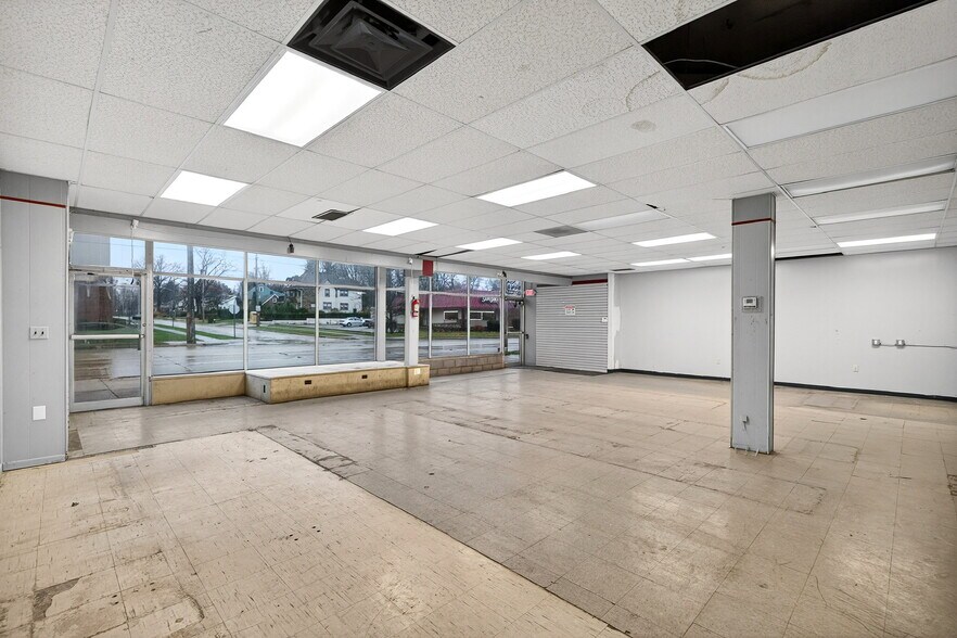 More Photos Of 4127-4141 Mayfield Rd, South Euclid Office For Sale