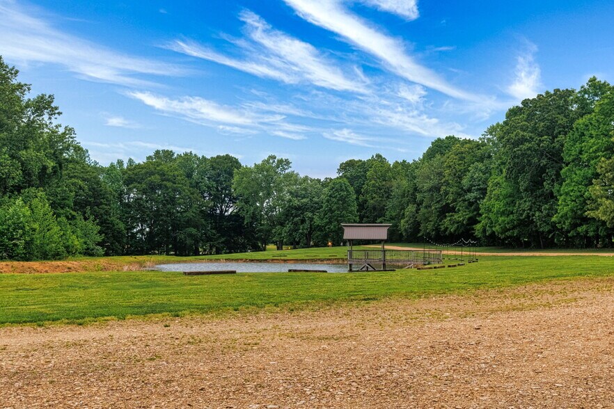 More Photos Of 6863 E Highway 80, Russell Springs Lodge Meeting Hall For Sale