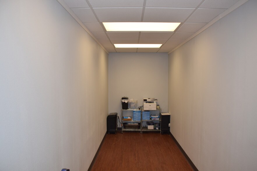 More Photos Of 13545 Bassett Ln, Williston Warehouse For Sale