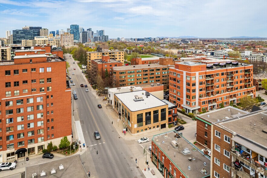 More Photos Of 4444 Rue Sainte-Catherine O, Westmount Office For Lease