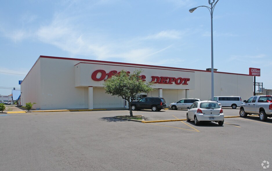 Primary Photo Of 3875 Stagg Dr, Beaumont General Retail For Sale