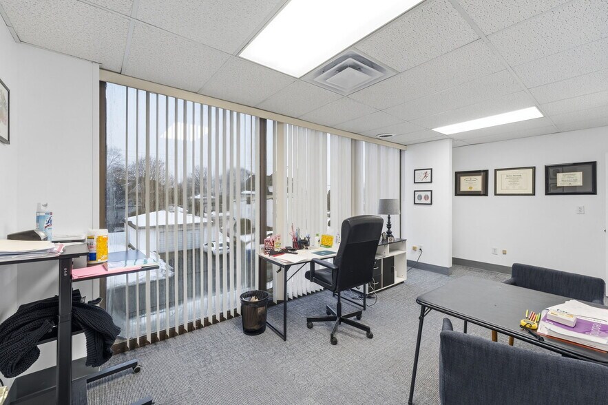 More Photos Of 1515 Smith St, North Providence Medical For Sale