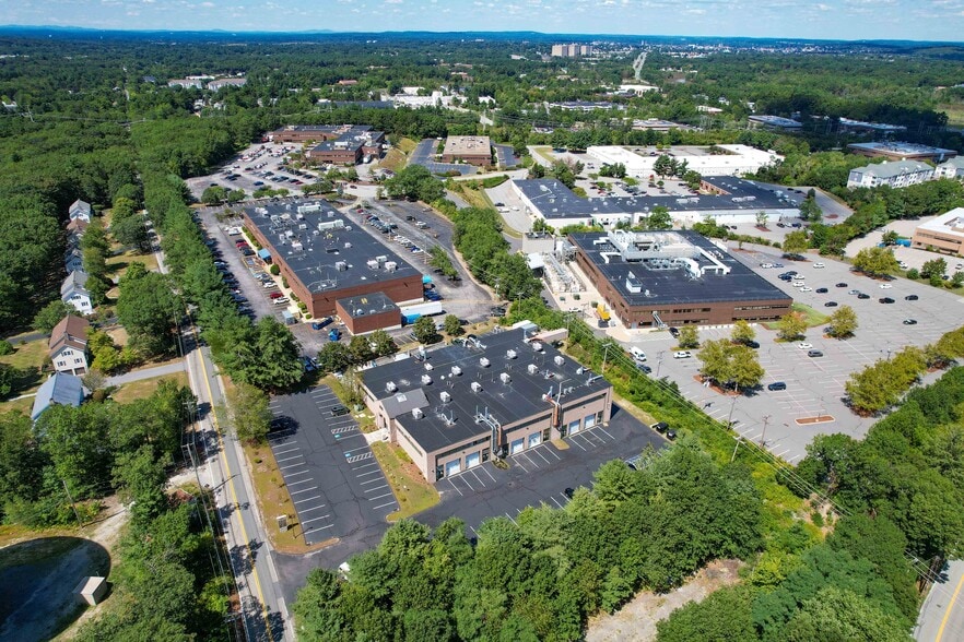 More Photos Of 200 Turnpike Rd, Chelmsford Flex For Sale