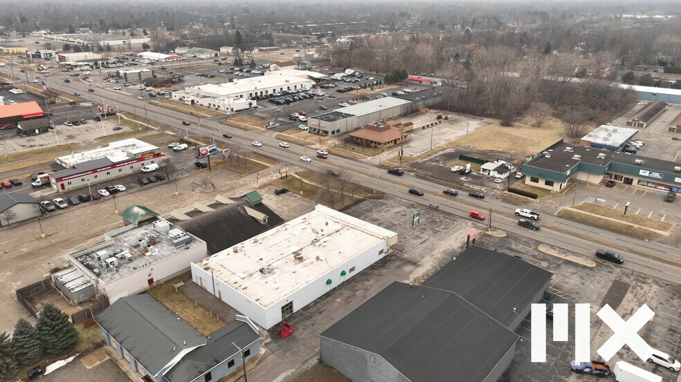 More Photos Of 3220 Bay Rd, Saginaw Storefront For Sale