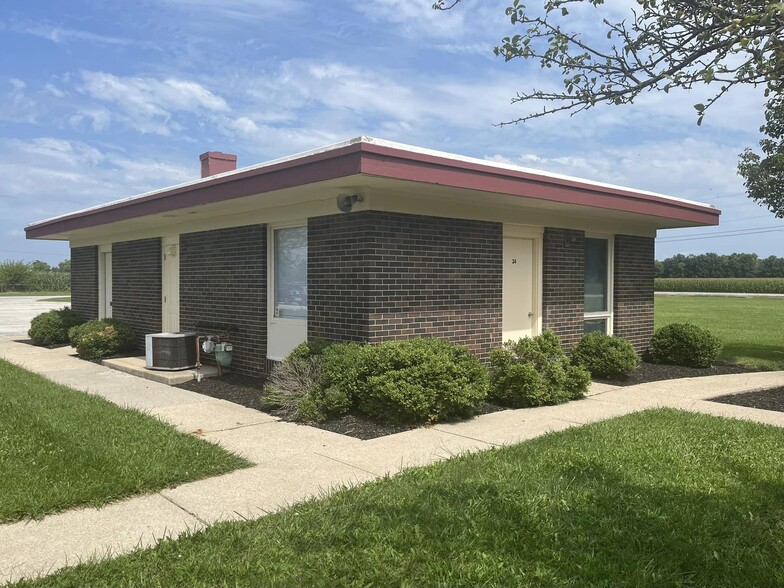 Primary Photo Of 8250 N 600 W, Mccordsville Office For Lease