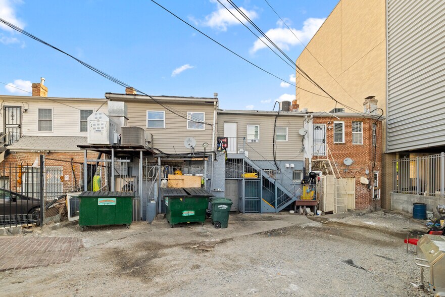 More Photos Of , Washington General Retail For Sale