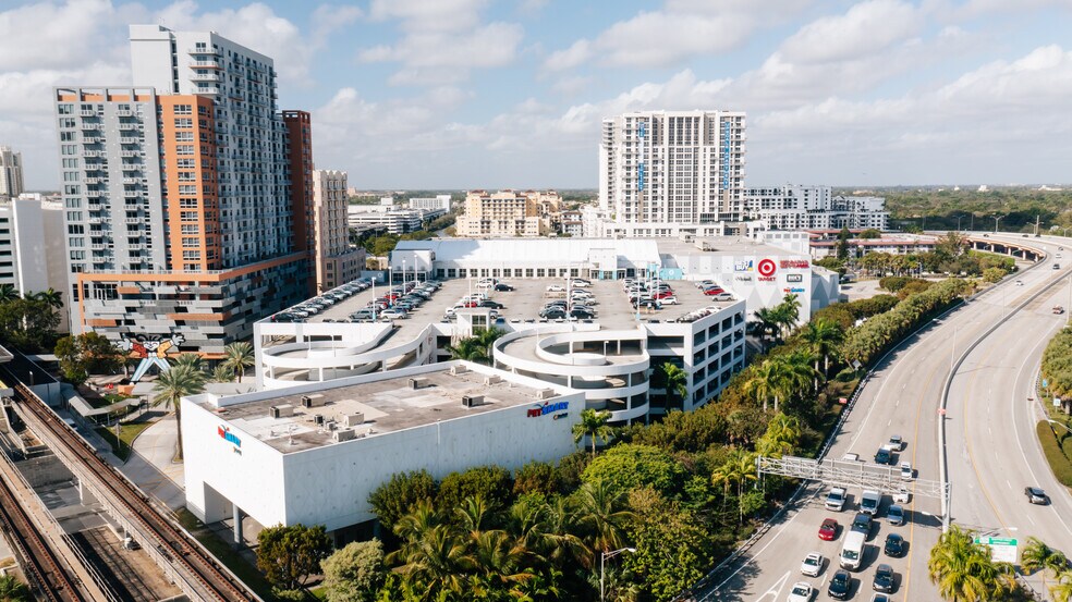 More Photos Of 8312 US 1, Kendall Unknown For Lease