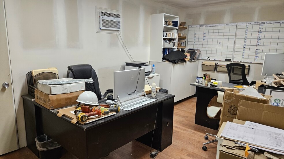 More Photos Of 221 Oak St, Manteca Warehouse For Sale