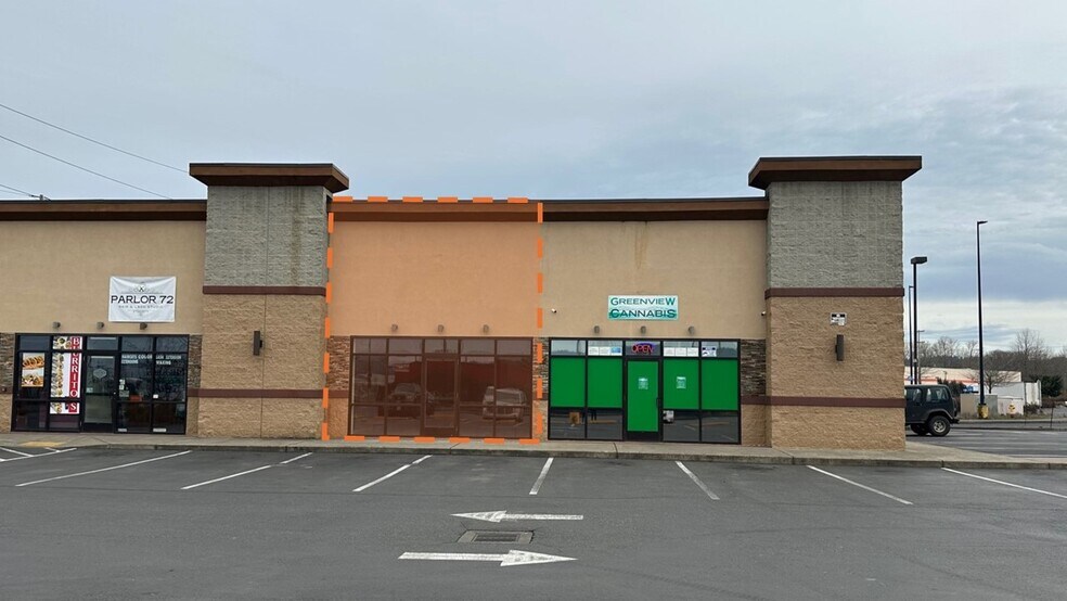 More Photos Of 520-530 7th Ave, Longview General Retail For Sale