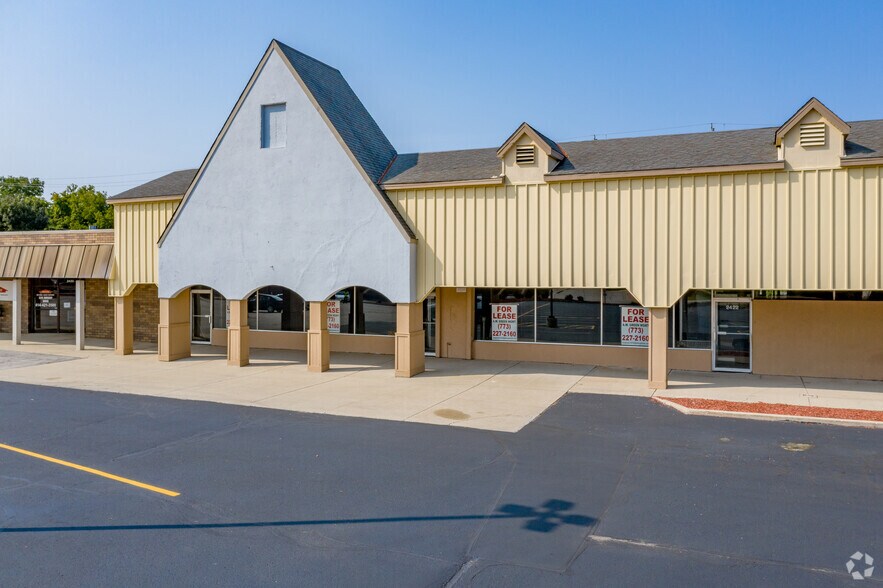 More Photos Of 2410 10th Ave, South Milwaukee General Retail For Sale