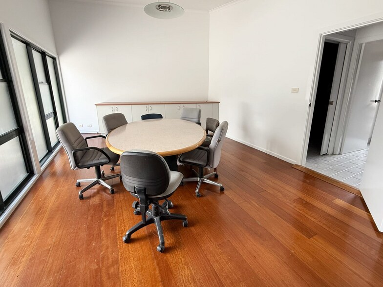 More Photos Of 453 Ocean Dr, Laurieton Office For Lease