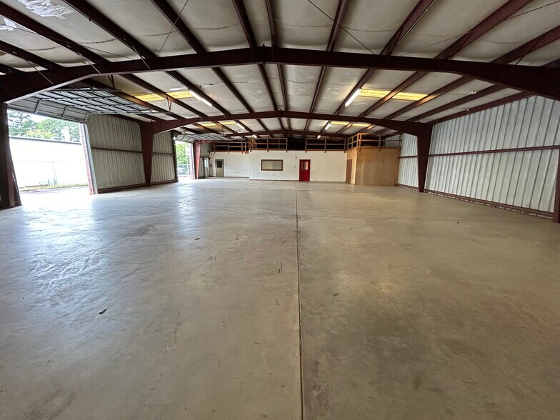 More Photos Of 507 Dynamic Dr, Garner Warehouse For Sale