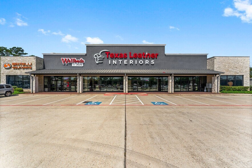 More Photos Of 26333 I-45, The Woodlands Storefront Retail Office For Sale