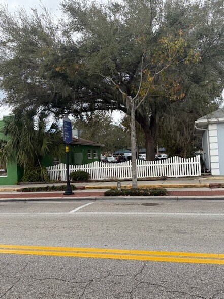 More Photos Of 550 E Main St, Bartow Freestanding For Sale