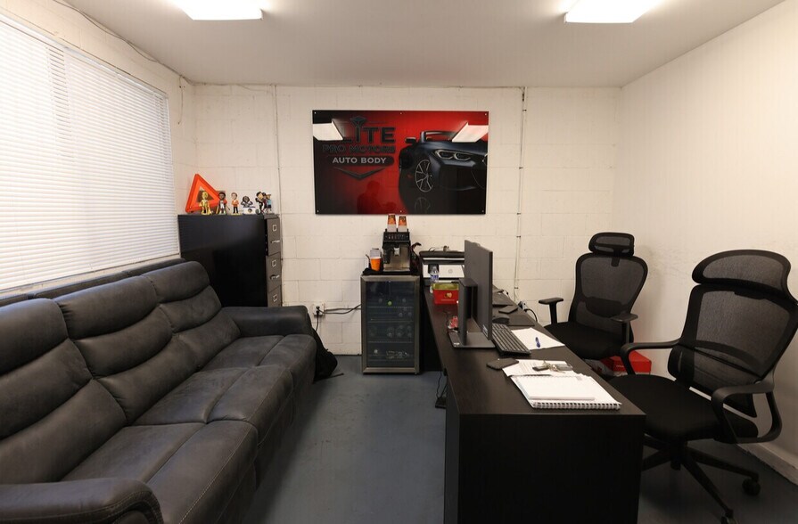 More Photos Of 12071 Branford St, Sun Valley Industrial For Lease