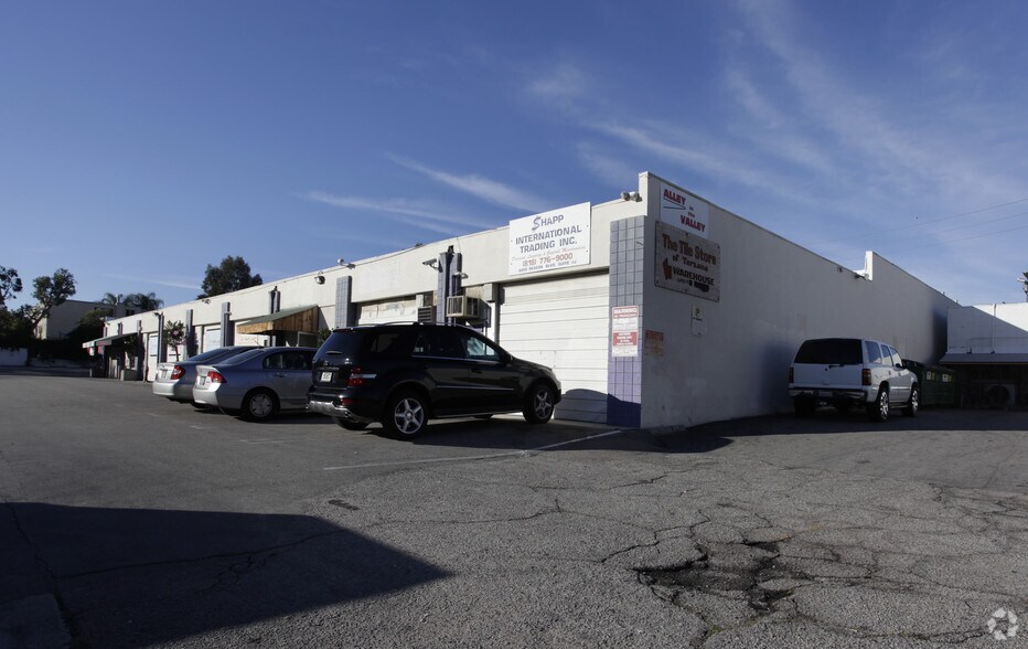 More Photos Of 6000-6020 Reseda Blvd, Tarzana Unknown For Lease