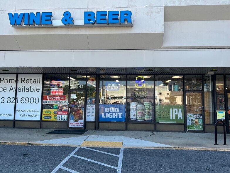 More Photos Of 10414-10492 Auto Park Dr, Bethesda Freestanding For Lease