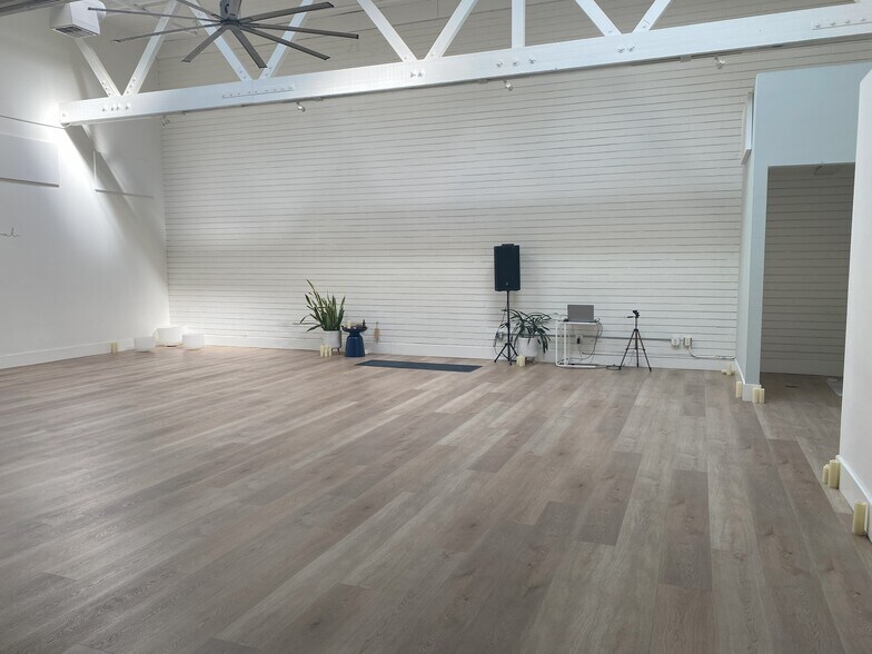 More Photos Of 835 4th St, San Rafael Storefront For Lease