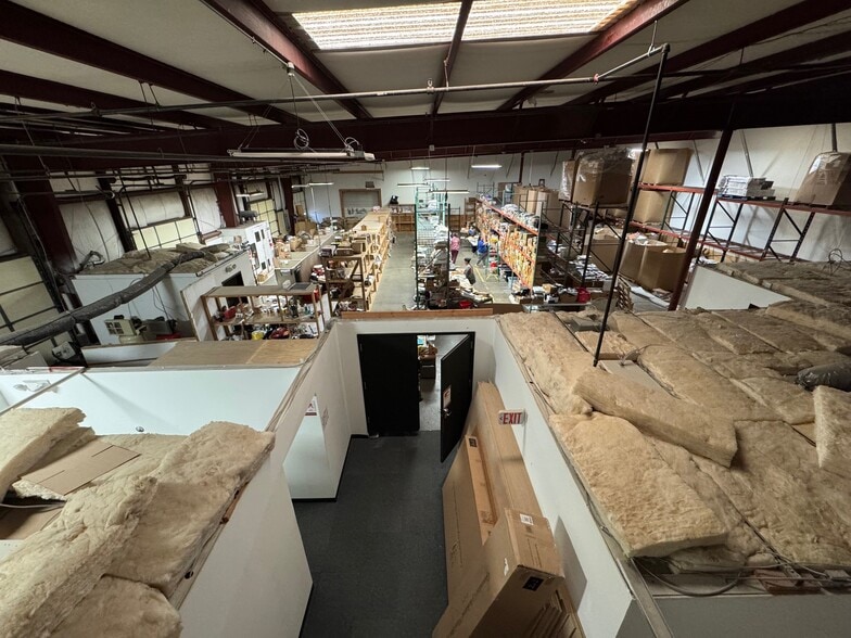 More Photos Of 1811 N Topping Ave, Kansas City Warehouse For Sale