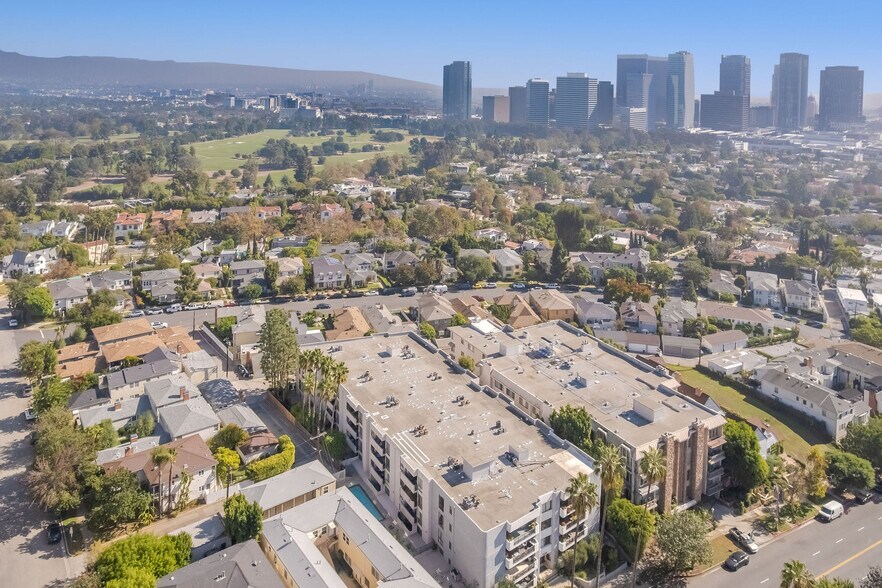More Photos Of 10370 Ashton Ave, Los Angeles Apartments For Sale