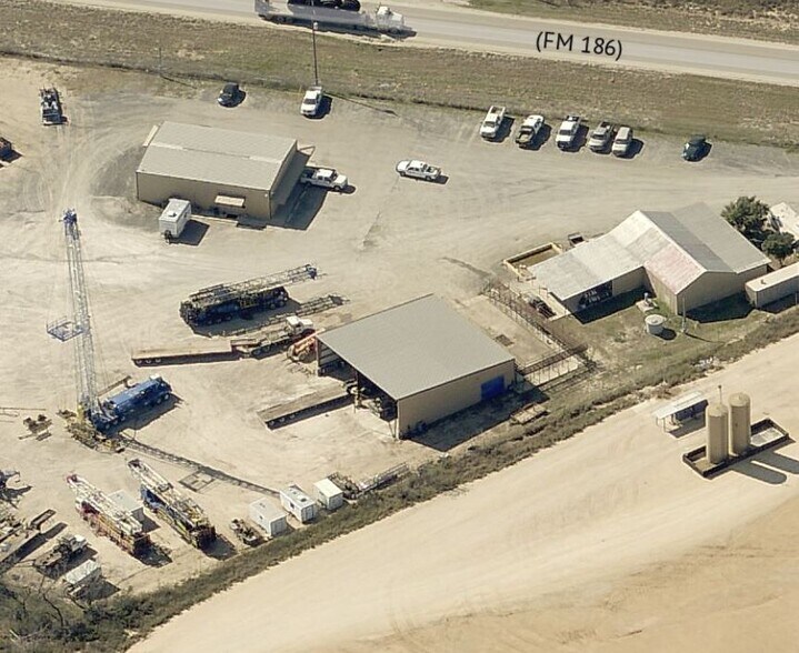 More Photos Of 2075 FM 186, Carrizo Springs Truck Terminal For Sale